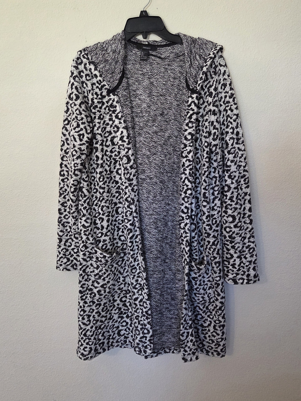 Forever 21 Black & White Leopard Hooded Open-Front Cardigan Size Large